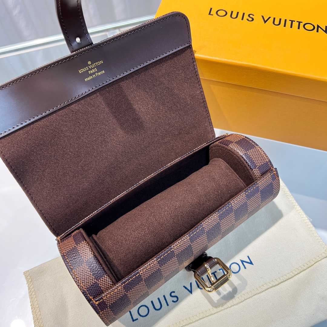 Louis Vuitton  3 Watch Case    - DopestKickz