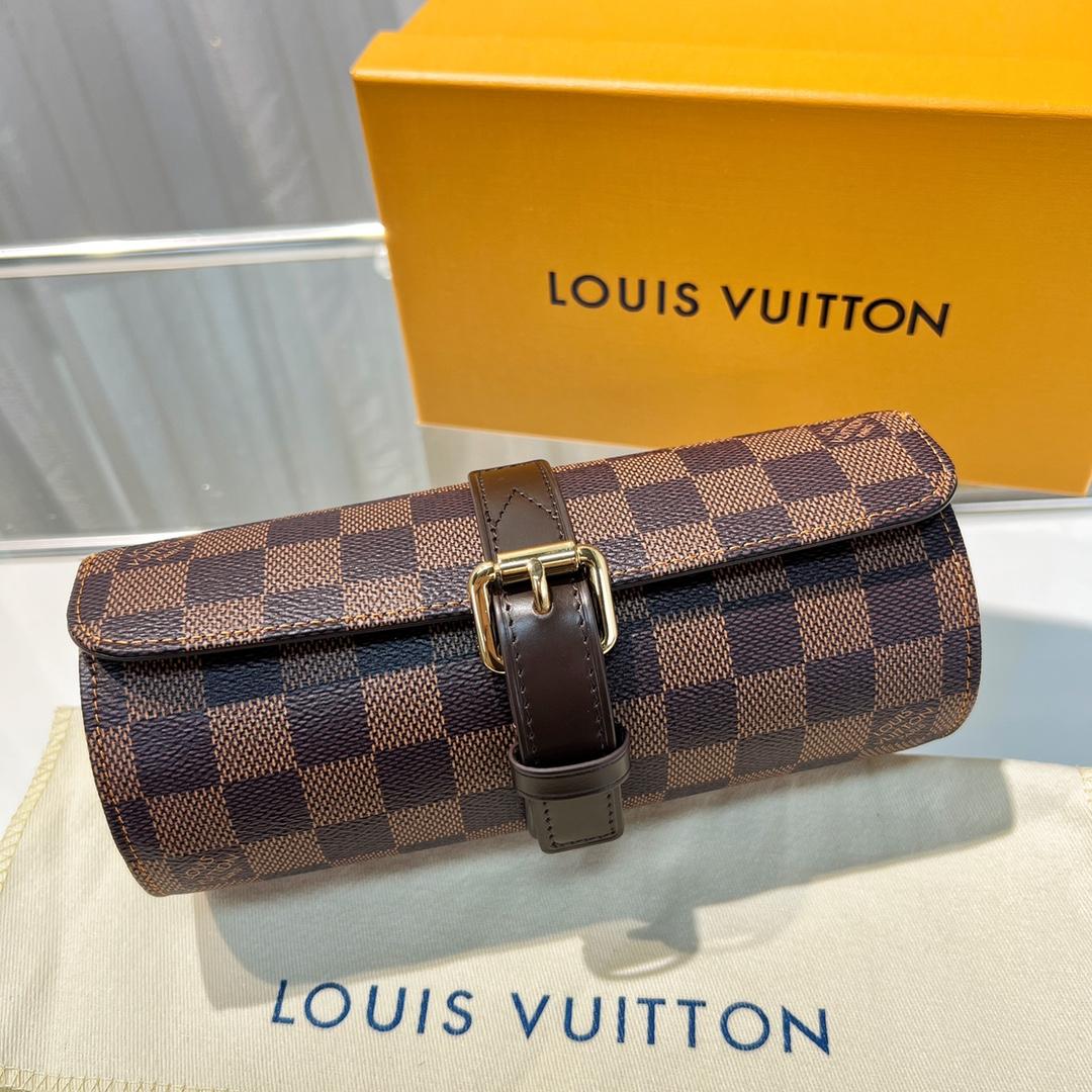 Louis Vuitton  3 Watch Case    - DopestKickz