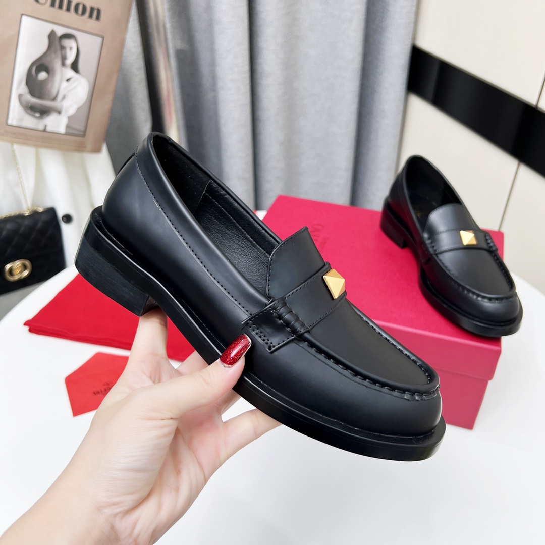Valenti Roman Stud Brushed Calfskin Loafer 30mm - DopestKickz