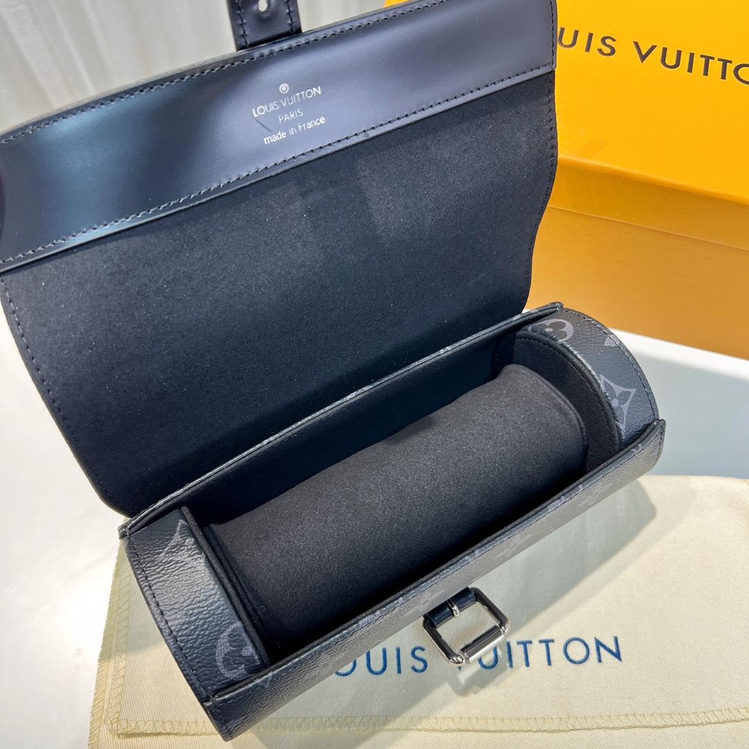 Louis Vuitton  3 Watch Case   M43385 - DopestKickz