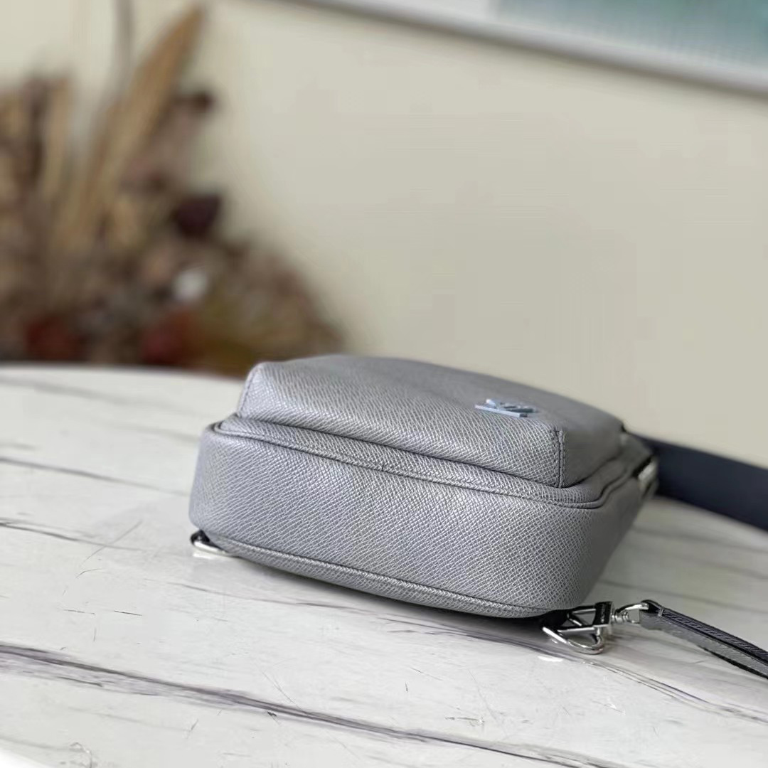 Louis Vuitton Avenue Slingbag   M41719 - DopestKickz