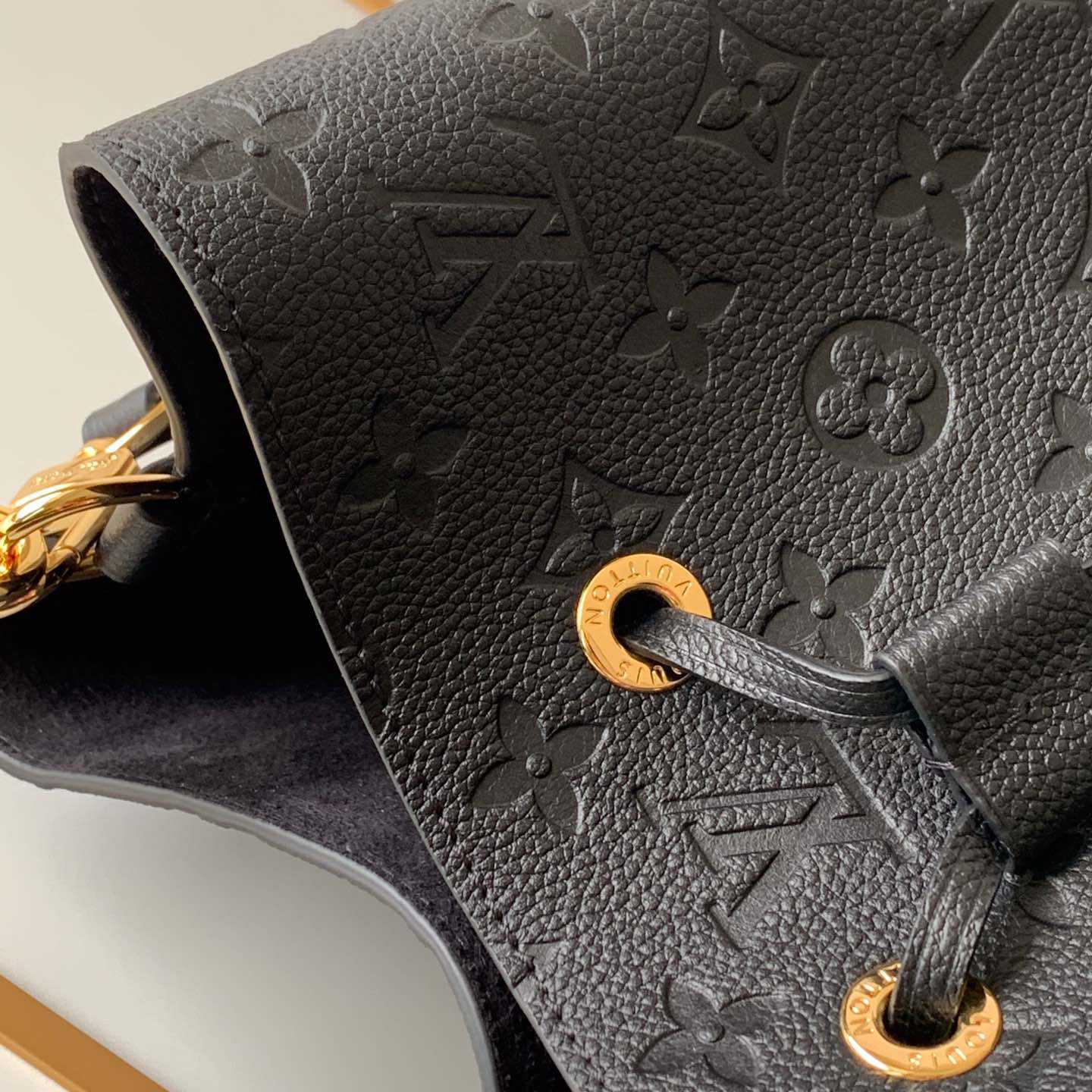 Louis Vuitton NéoNoé MM Bucket Bag(26-26-17.5cm)   M45256 - DopestKickz