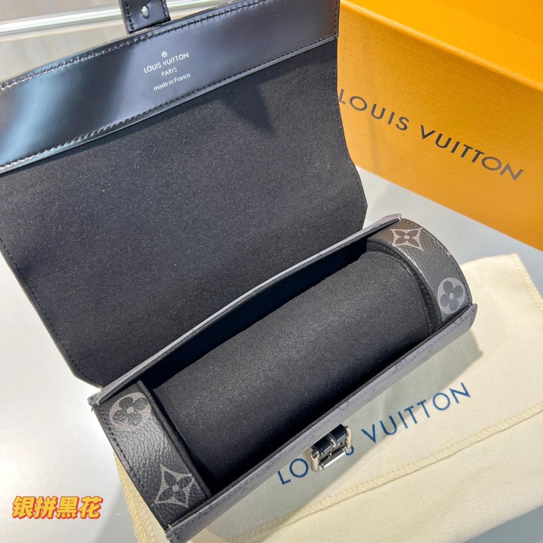 Louis Vuitton  3 Watch Case    - DopestKickz