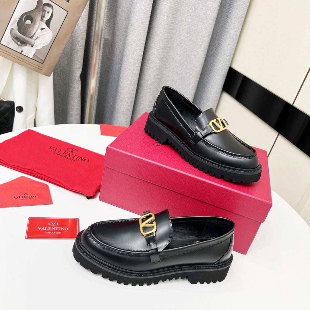 Valenti VLogo Signature Calfskin Loafer  - DopestKickz