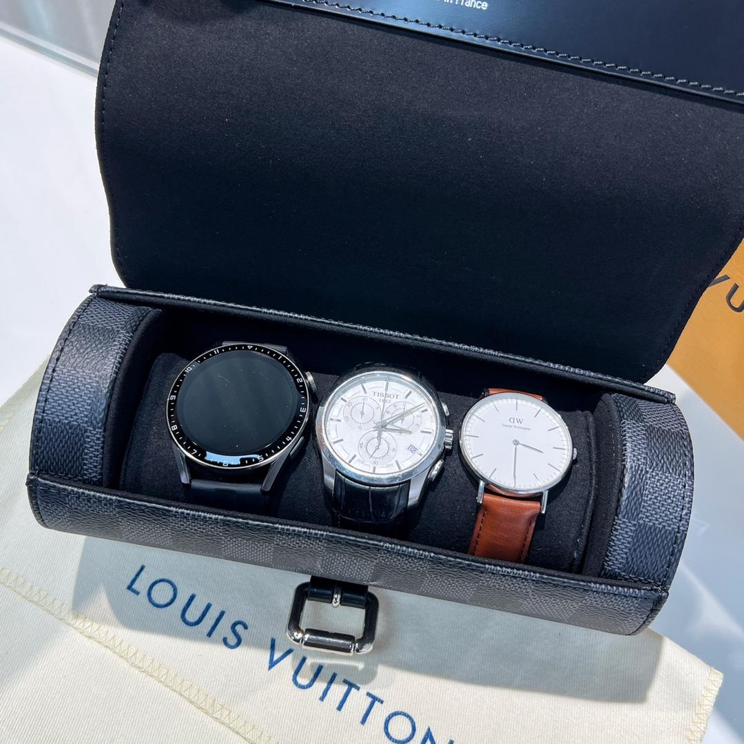 Louis Vuitton  3 Watch Case    - DopestKickz