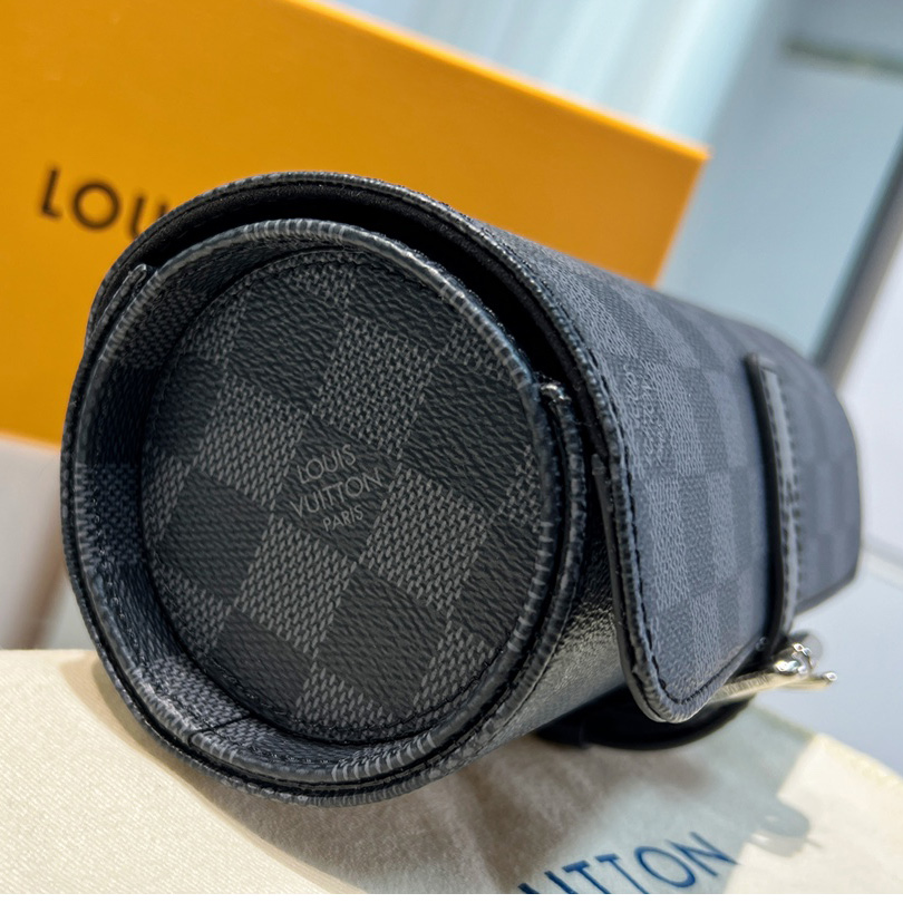 Louis Vuitton  3 Watch Case    - DopestKickz