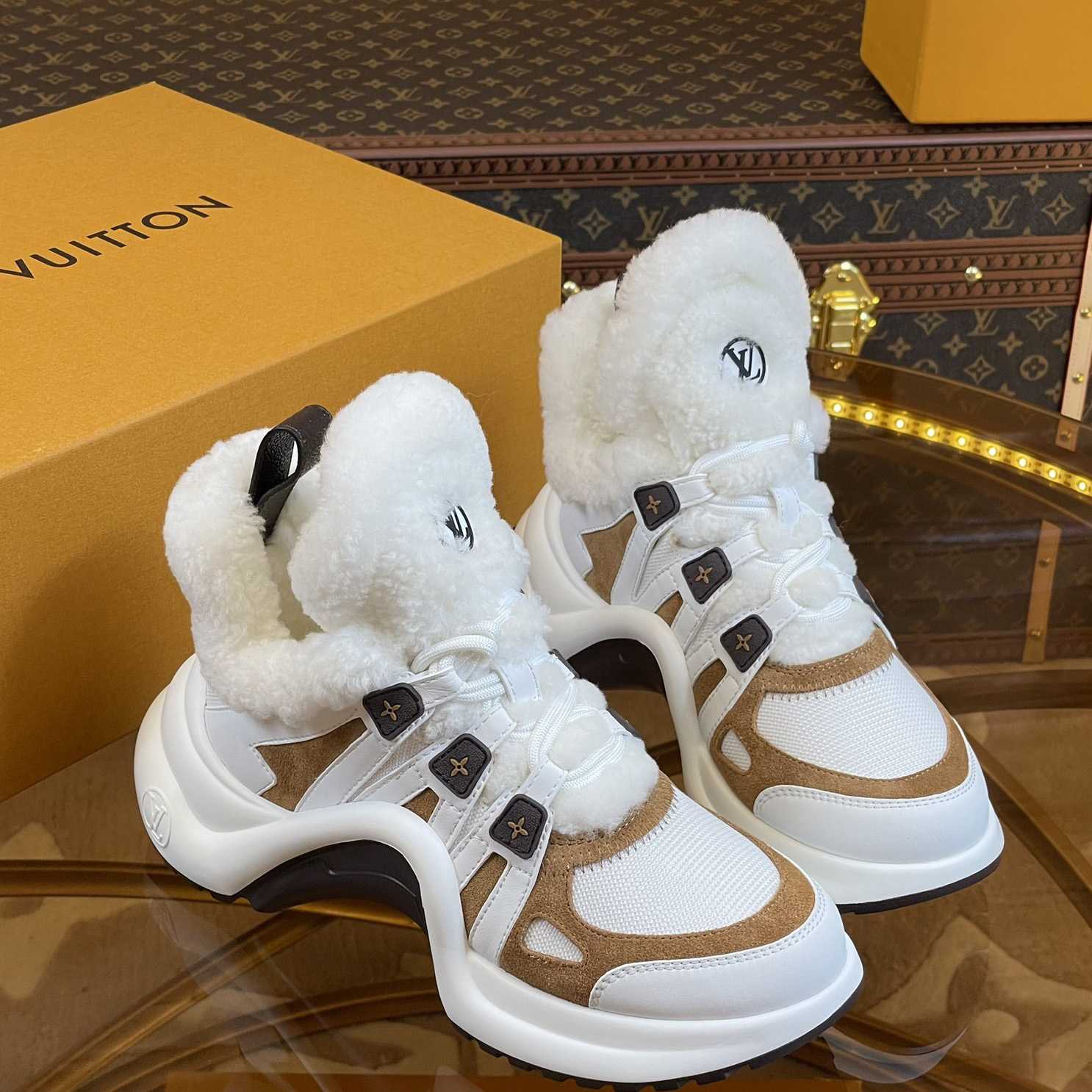 Louis Vuitton LV Archlight Sneaker       1AACQM - DopestKickz