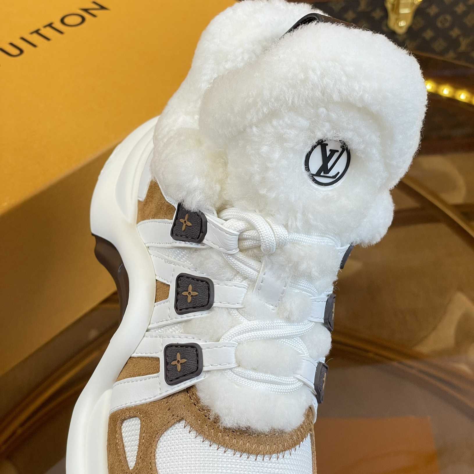 Louis Vuitton LV Archlight Sneaker       1AACQM - DopestKickz