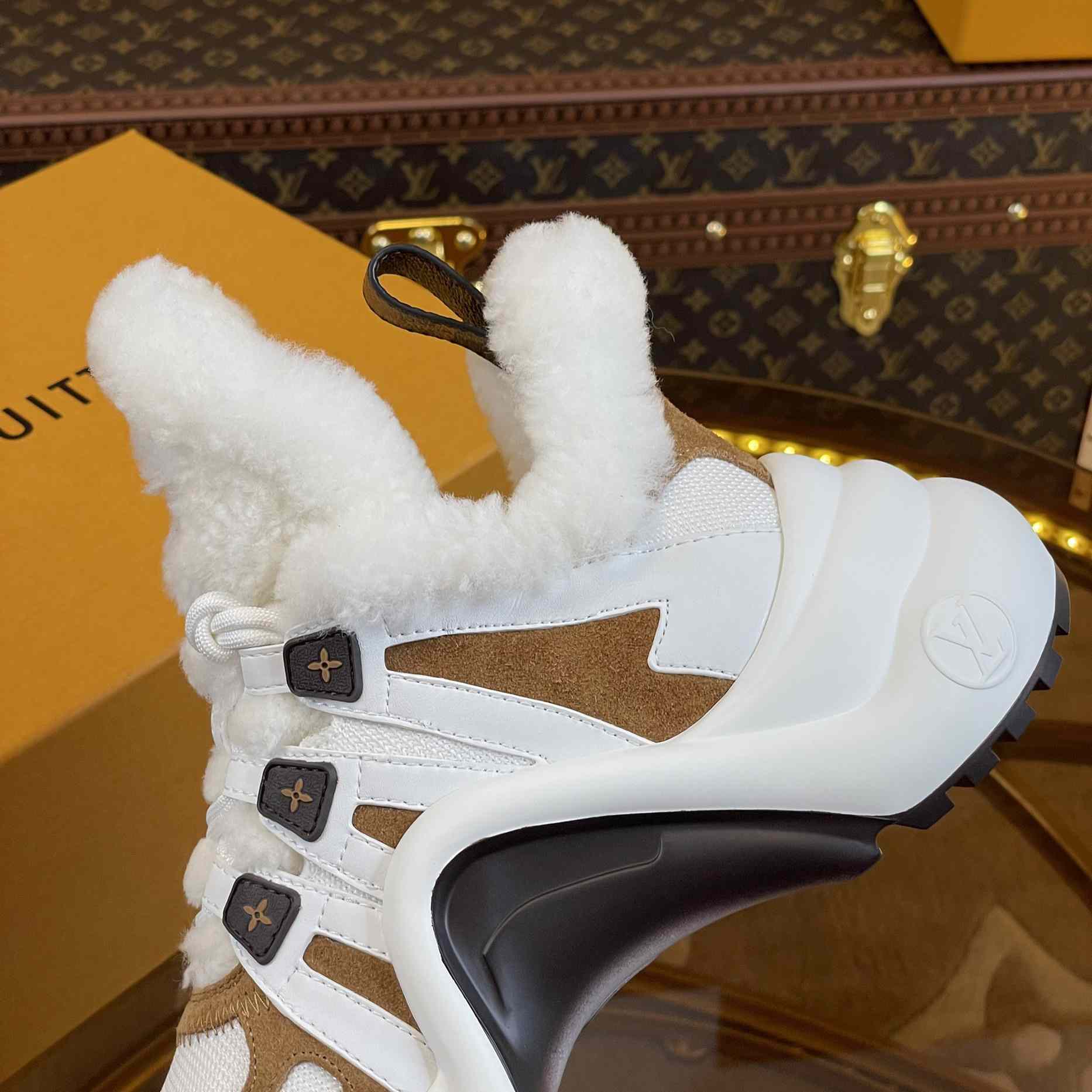 Louis Vuitton LV Archlight Sneaker       1AACQM - DopestKickz