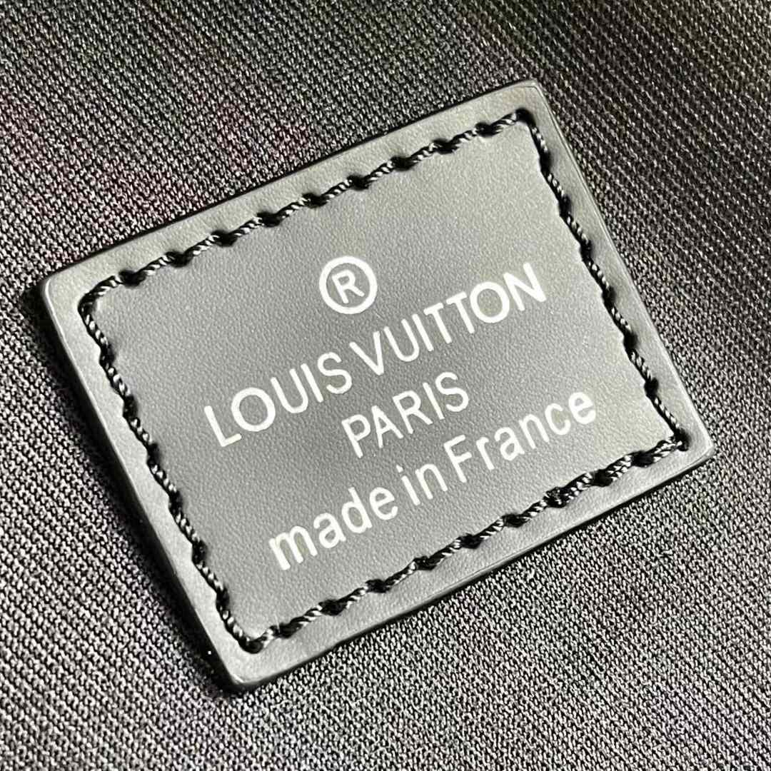 Louis Vuitton Discovery Backpack PM (37-40-20cm)   M43186 - DopestKickz