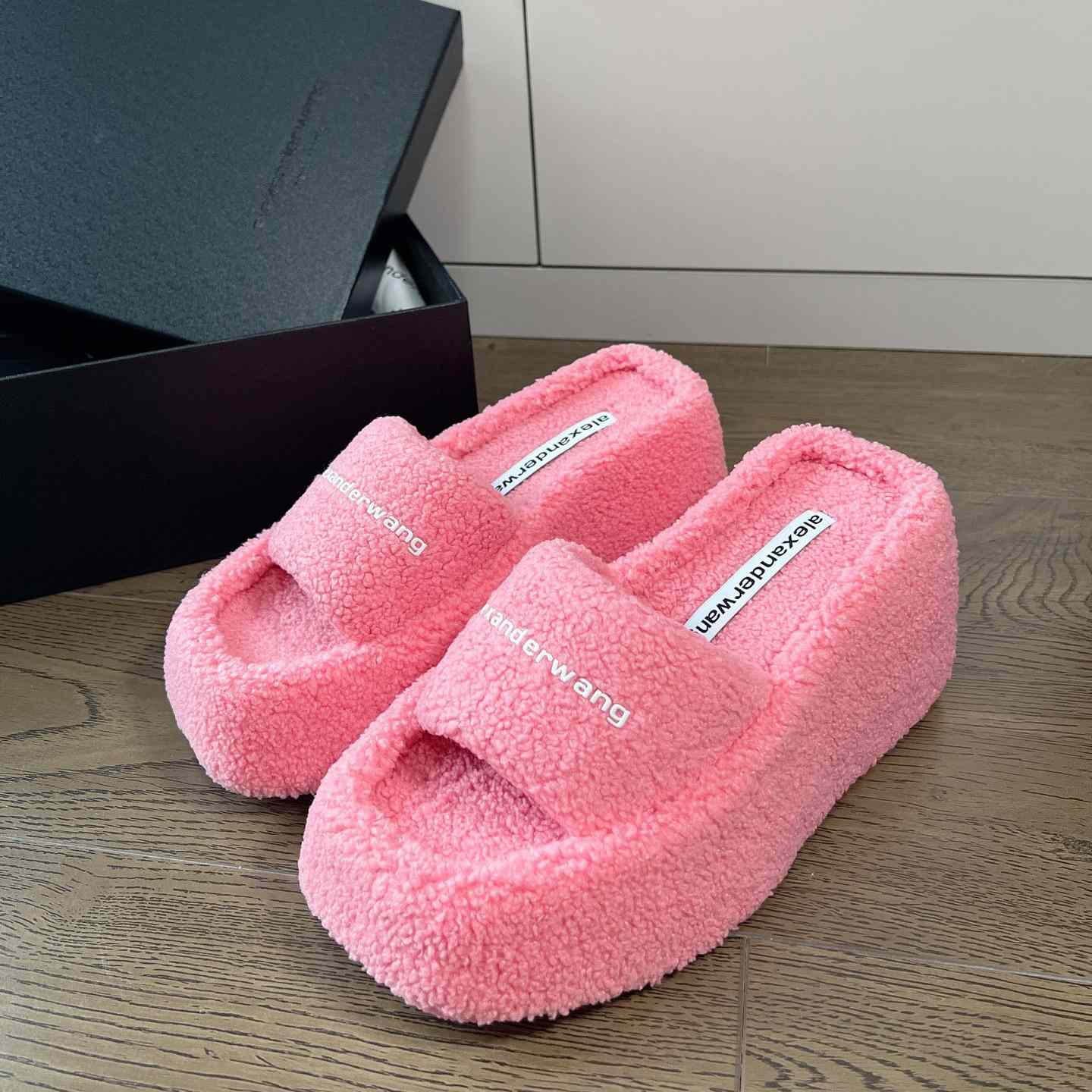 Alexander Wang Slide - DopestKickz