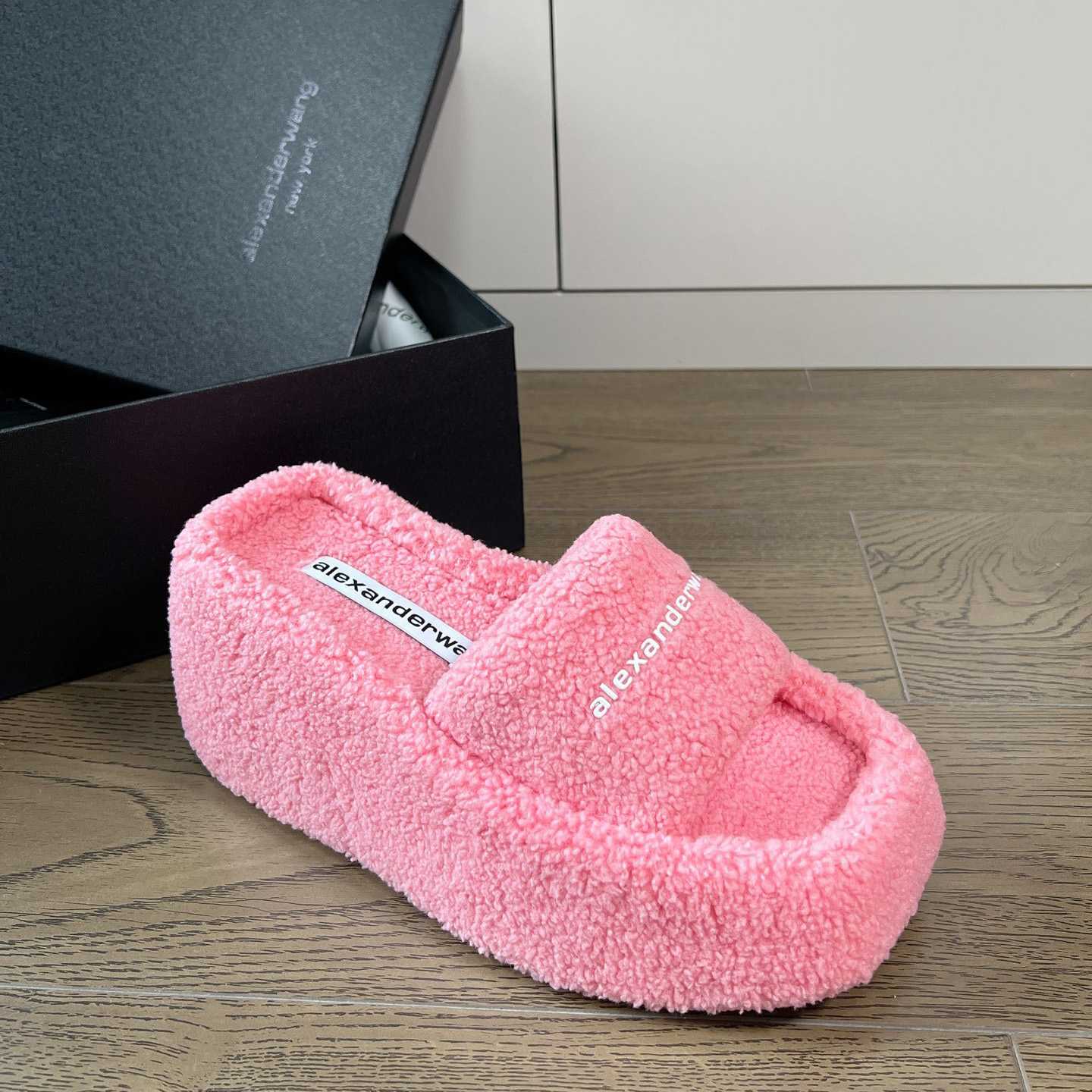 Alexander Wang Slide - DopestKickz