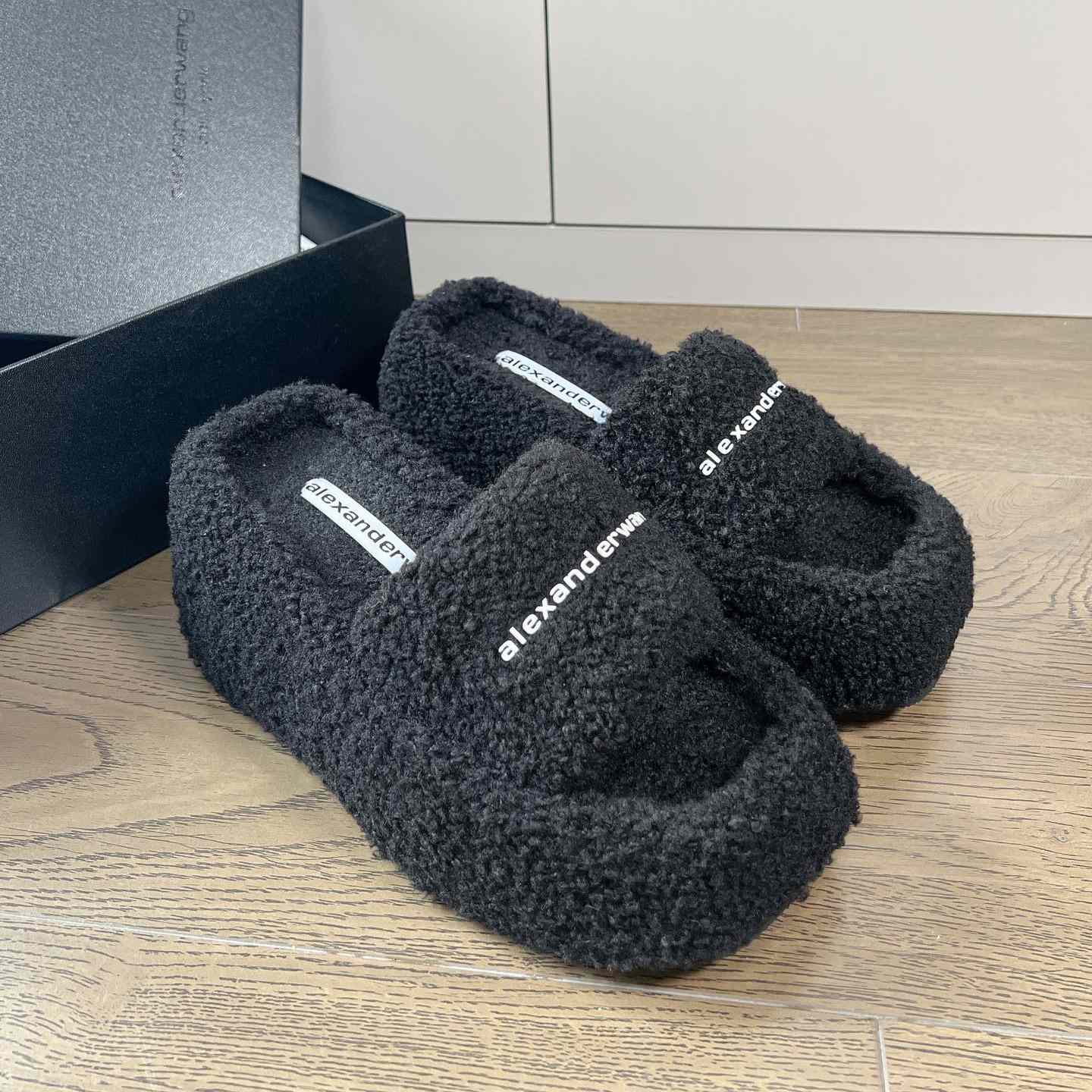 Alexander Wang Slide - DopestKickz