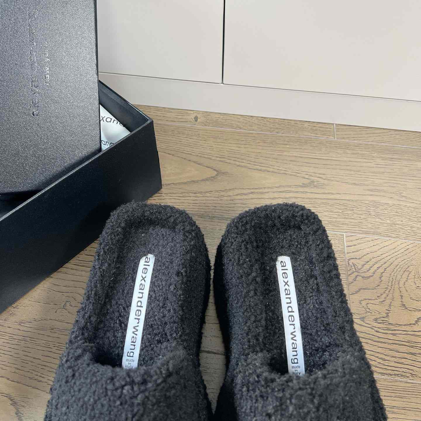Alexander Wang Slide - DopestKickz