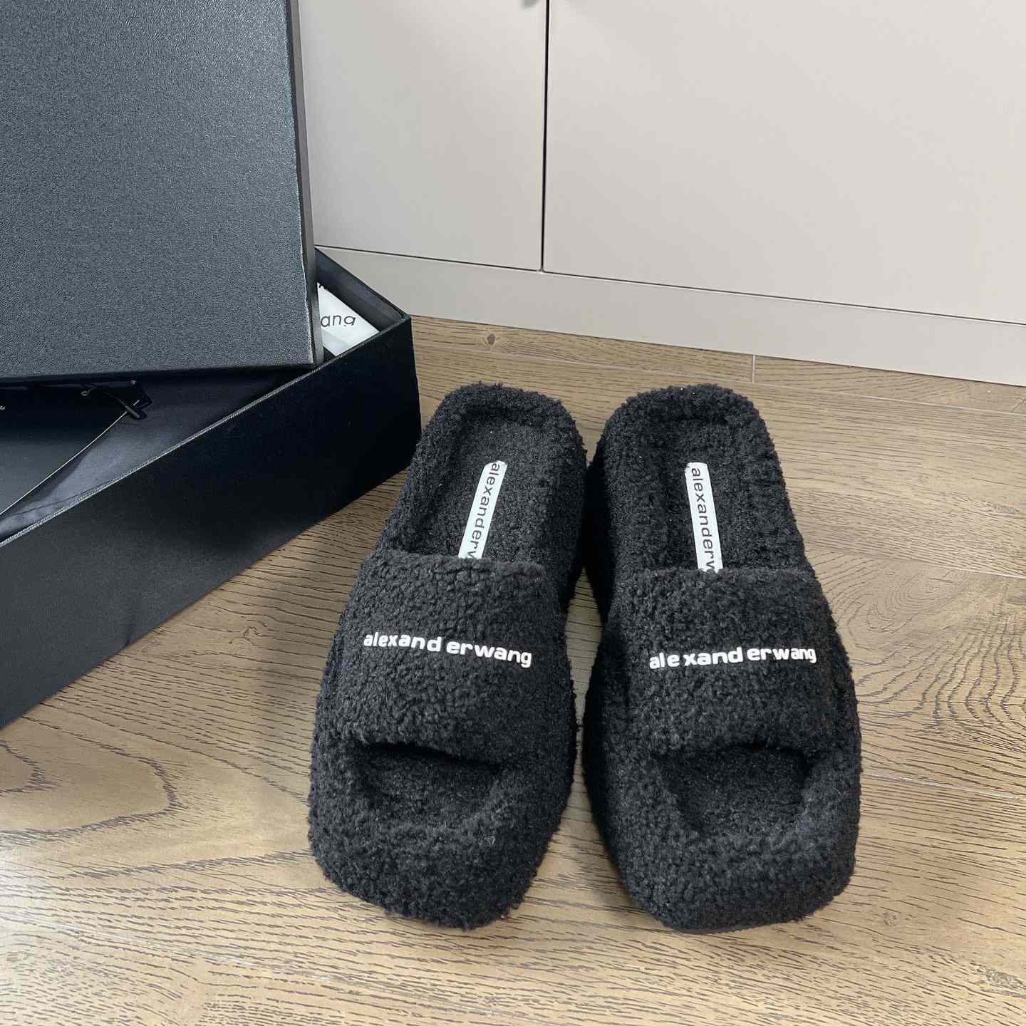 Alexander Wang Slide - DopestKickz