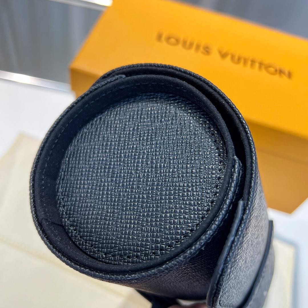 Louis Vuitton  3 Watch Case    - DopestKickz