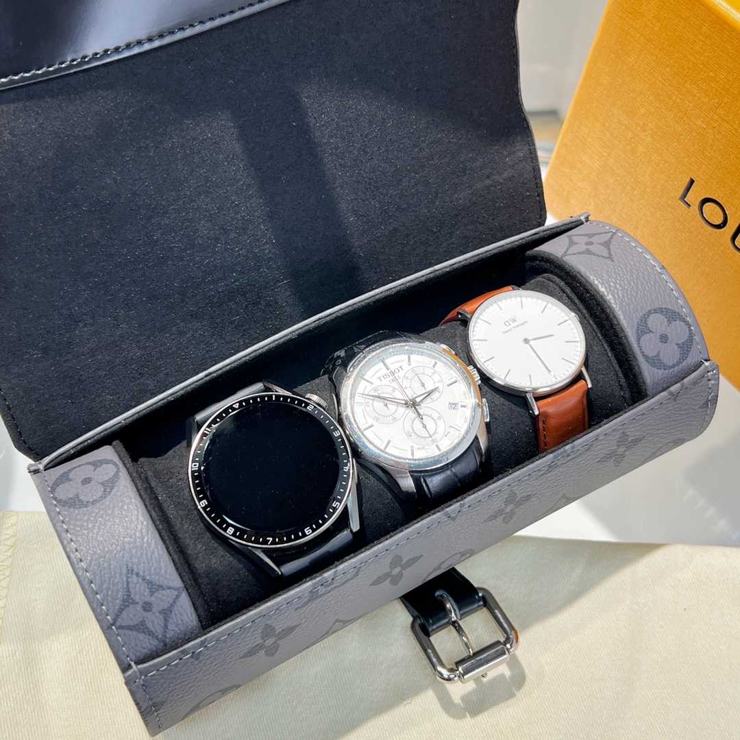 Louis Vuitton  3 Watch Case    - DopestKickz