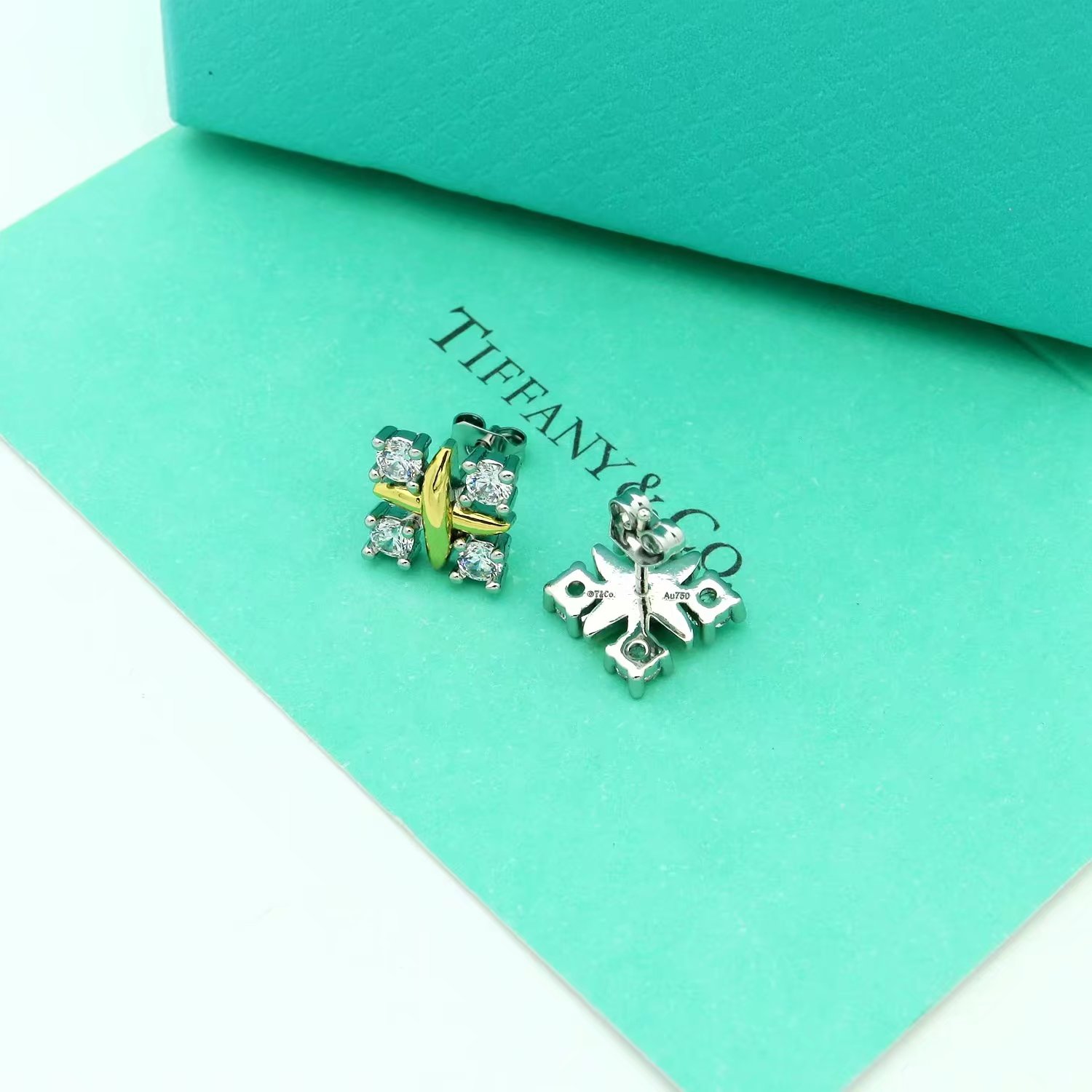 Tiffany&CO Lynn Earrings - DopestKickz