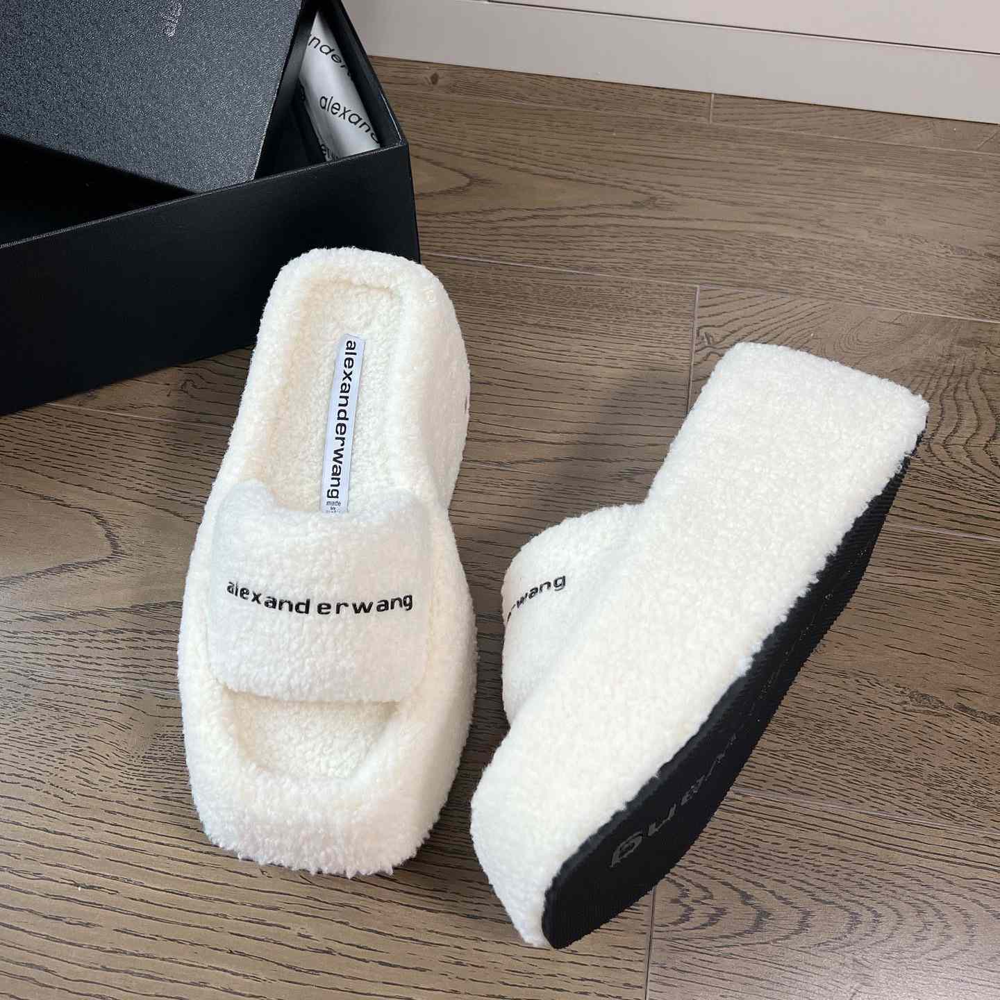 Alexander Wang Slide - DopestKickz