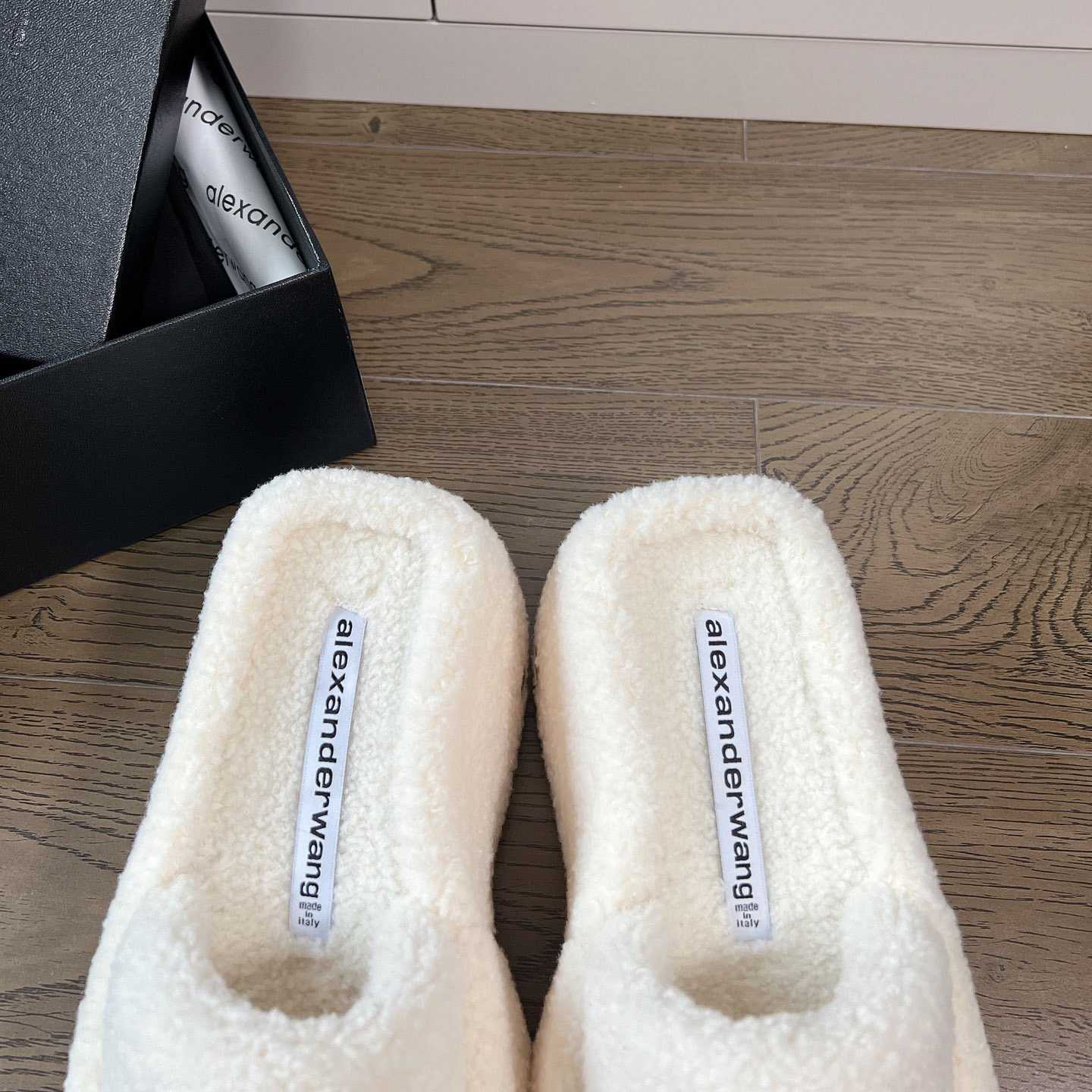 Alexander Wang Slide - DopestKickz