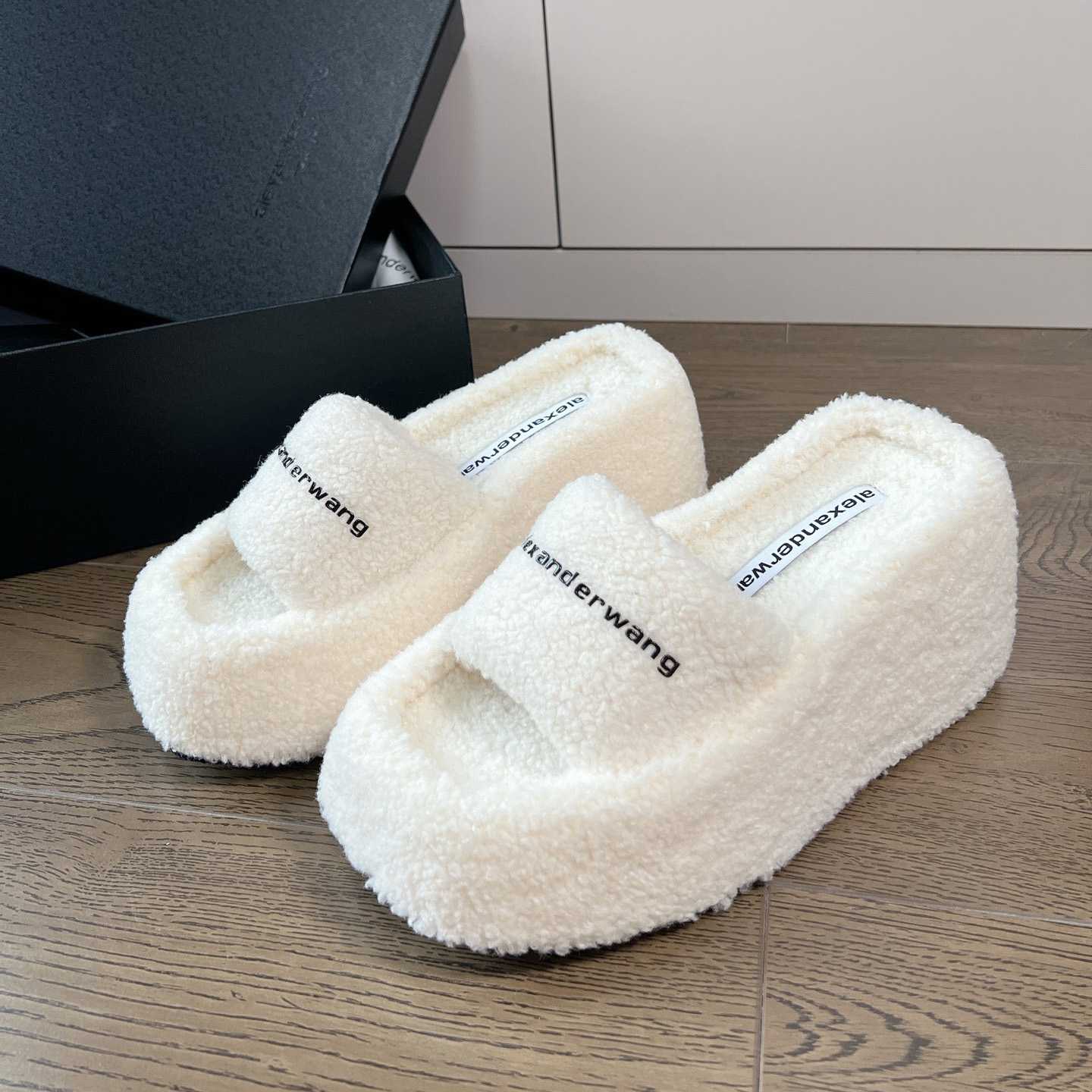 Alexander Wang Slide - DopestKickz