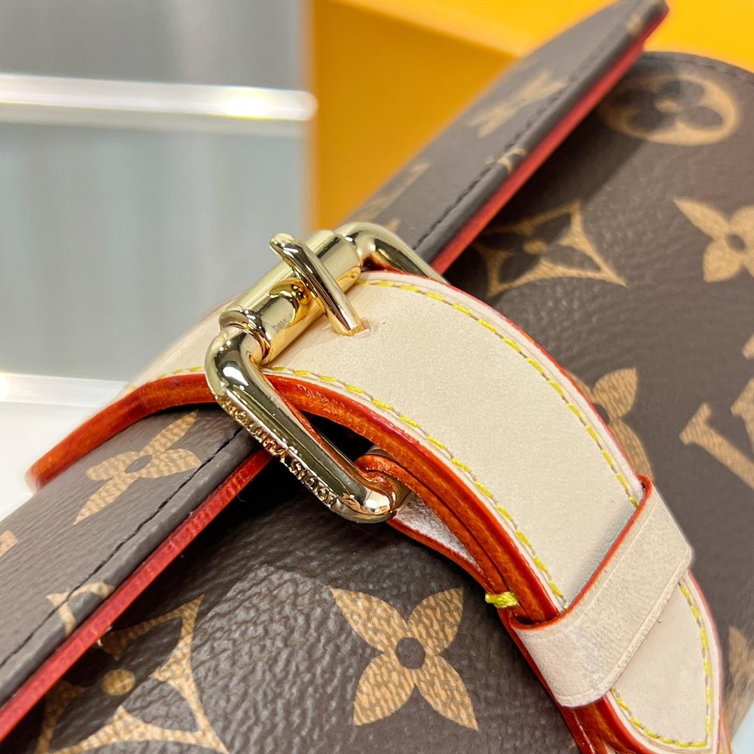 Louis Vuitton  3 Watch Case   M47530 - DopestKickz