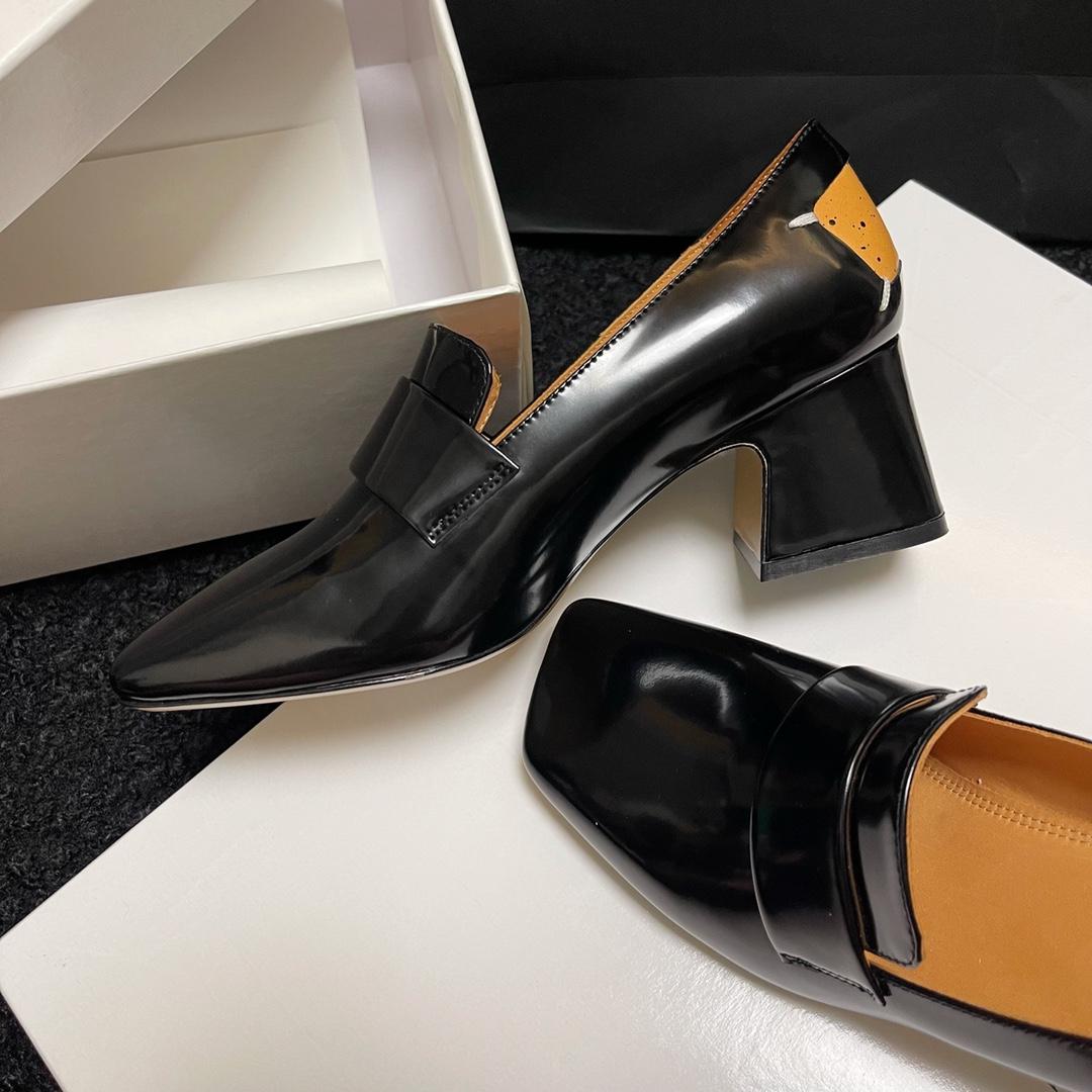Maison Margiela Décortiqué Court Shoes - DopestKickz