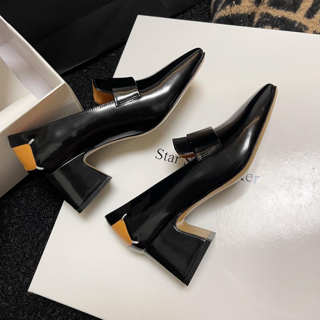 Maison Margiela Décortiqué Court Shoes - DopestKickz