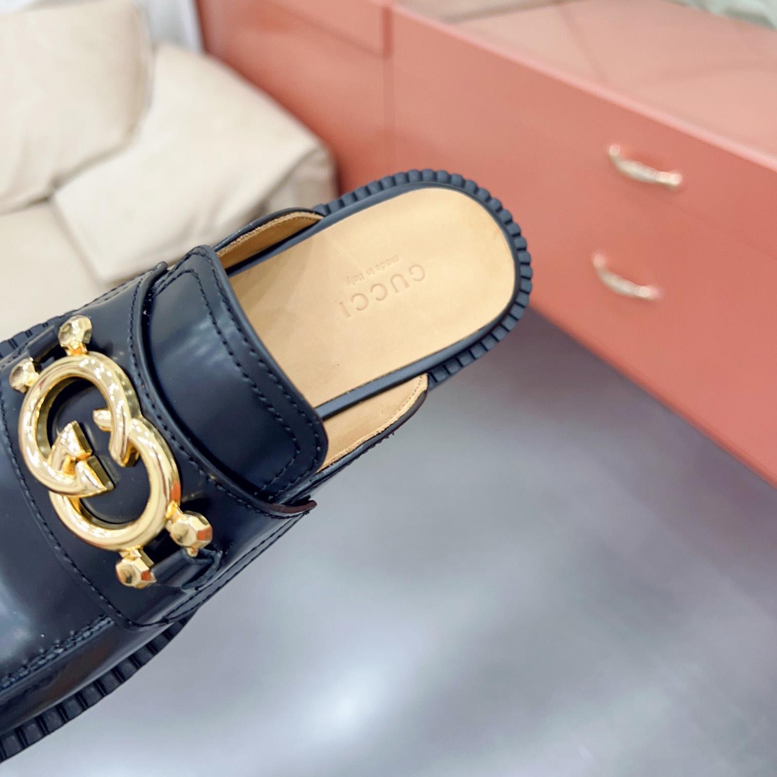 Gucci Women's Slipper With Interlocking G - DopestKickz