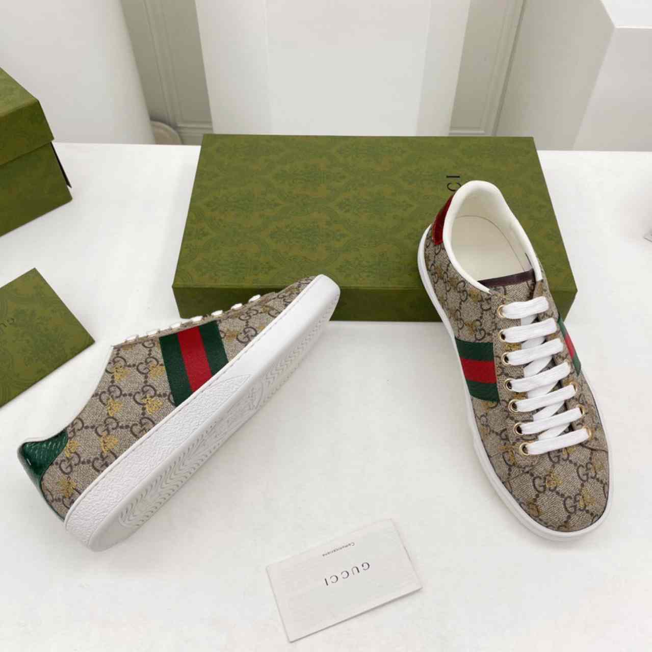 Gucci Ace GG Supreme Bees Sneaker - DopestKickz