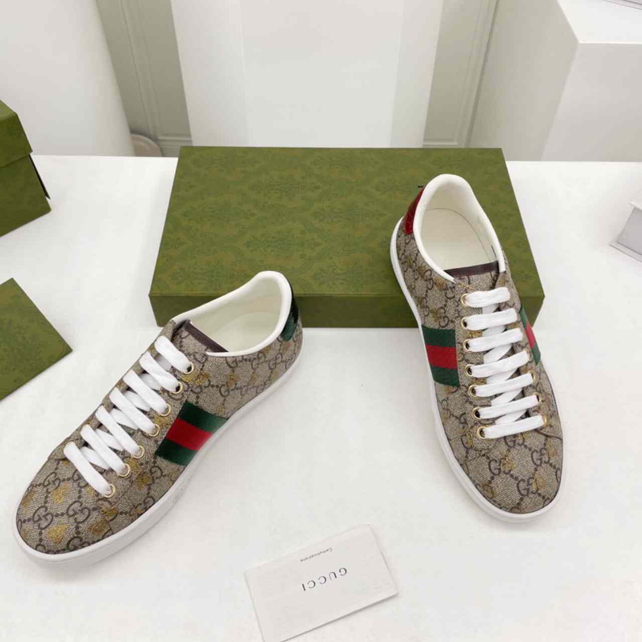 Gucci Ace GG Supreme Bees Sneaker - DopestKickz
