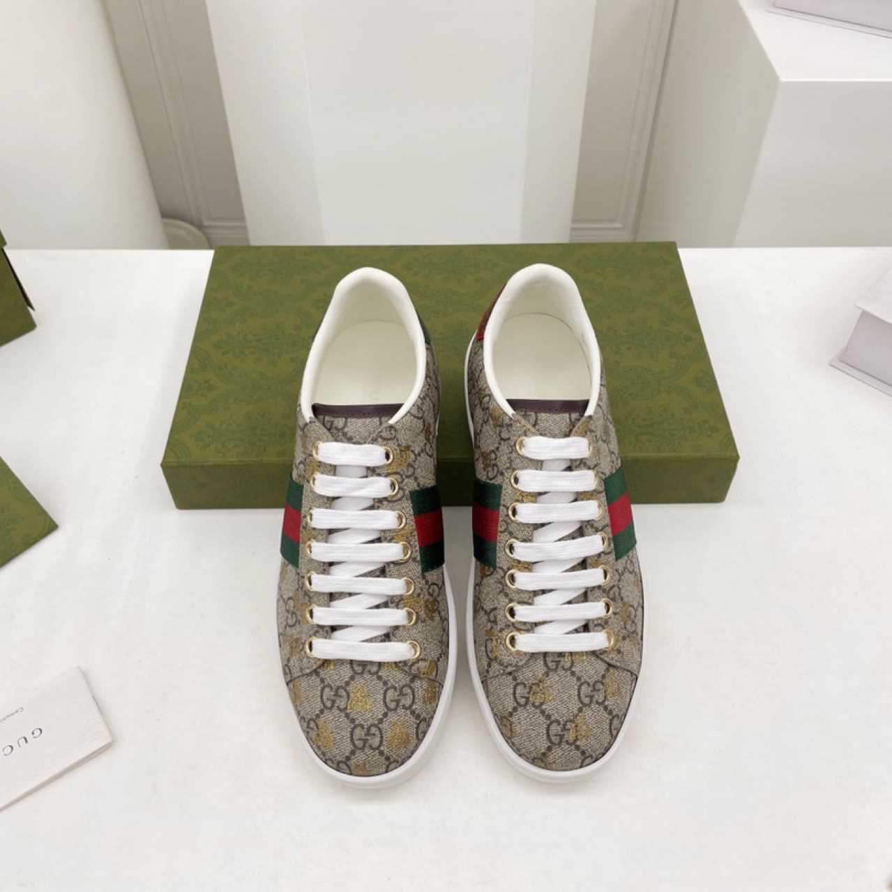 Gucci Ace GG Supreme Bees Sneaker - DopestKickz