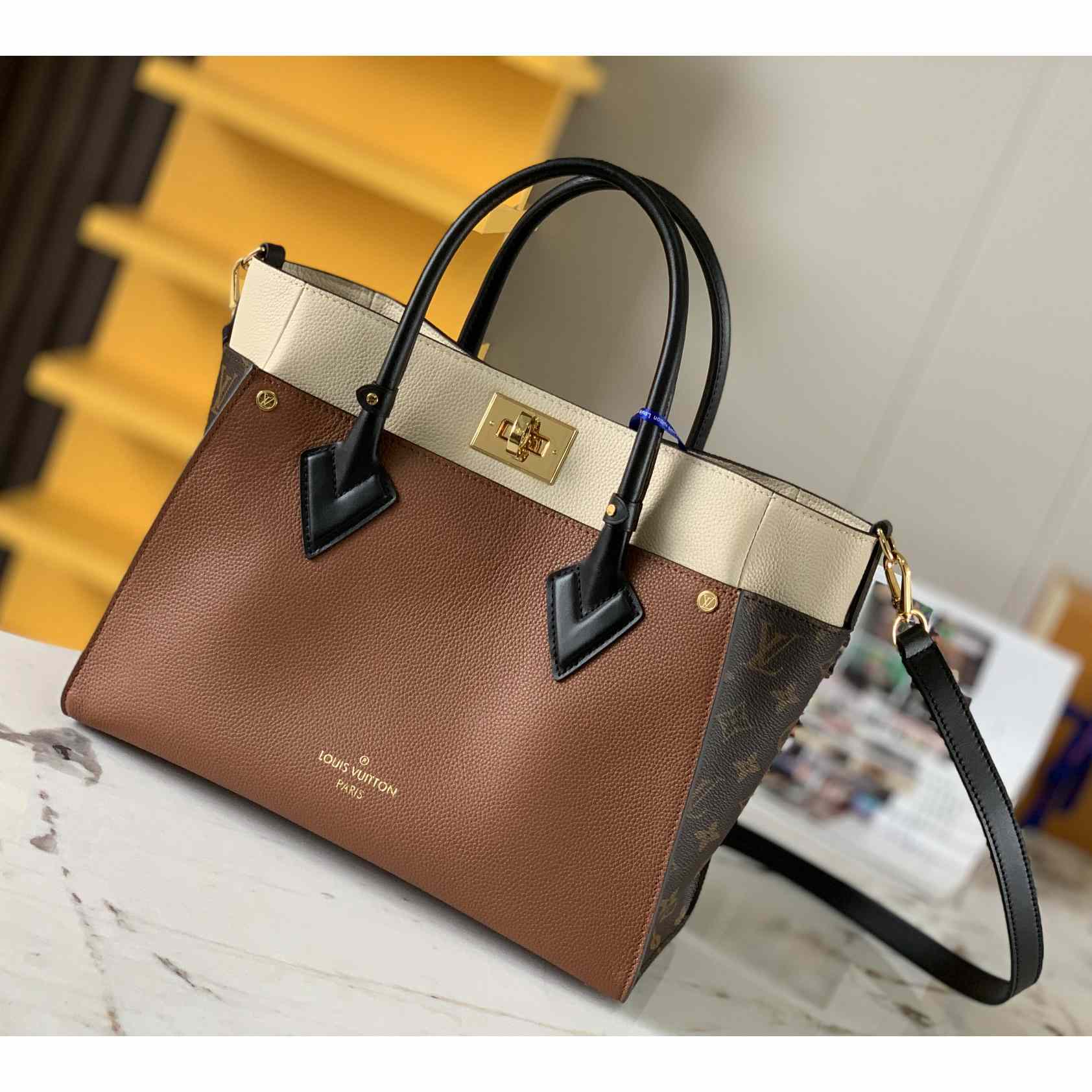 Louis Vuitton Leather Handbag(30.5-24.5-14CM)    M59645 - DopestKickz