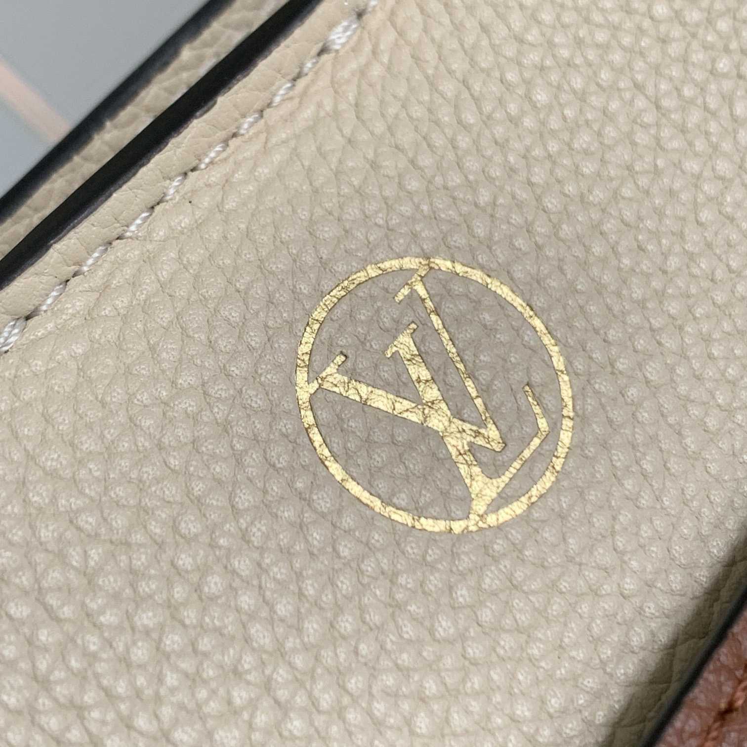 Louis Vuitton Leather Handbag(30.5-24.5-14CM)    M59645 - DopestKickz