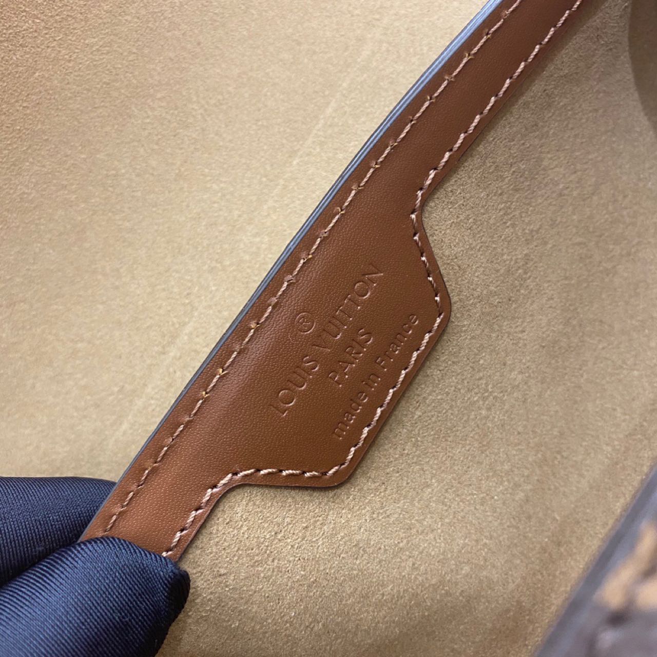 Louis Vuitton Papillon Trunk    (19-9-9cm)     M57835 - DopestKickz