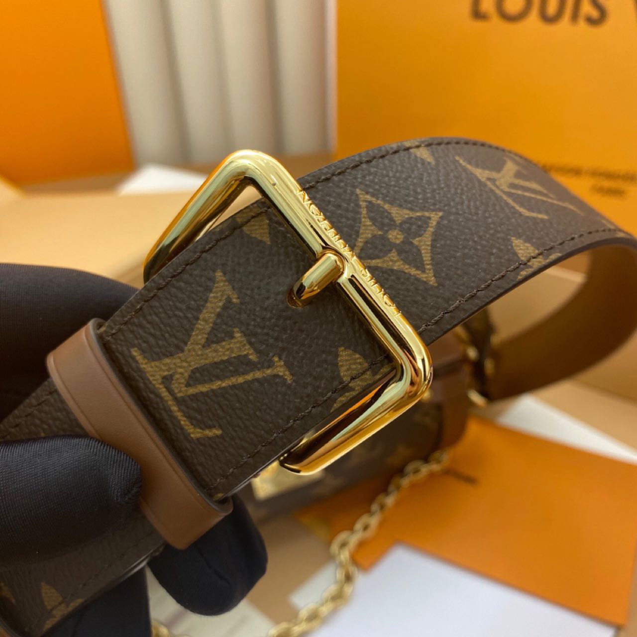 Louis Vuitton Papillon Trunk    (19-9-9cm)     M57835 - DopestKickz