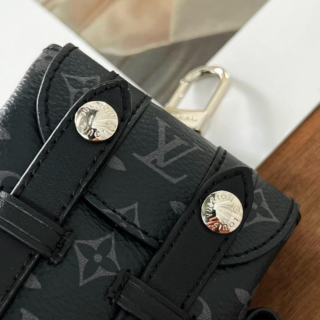 Louis Vuitton Mini Christopher Pouch  M77166 - DopestKickz