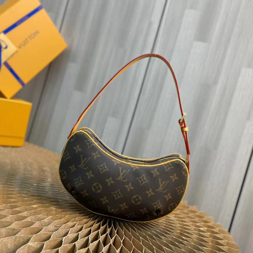 Louis Vuitton Pochette Croissant Handbag(27-13-7cm)     M51510 - DopestKickz