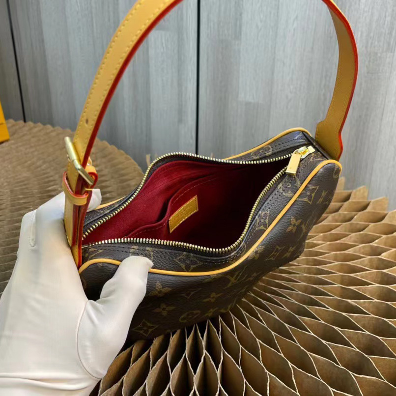 Louis Vuitton Pochette Croissant Handbag(27-13-7cm)     M51510 - DopestKickz