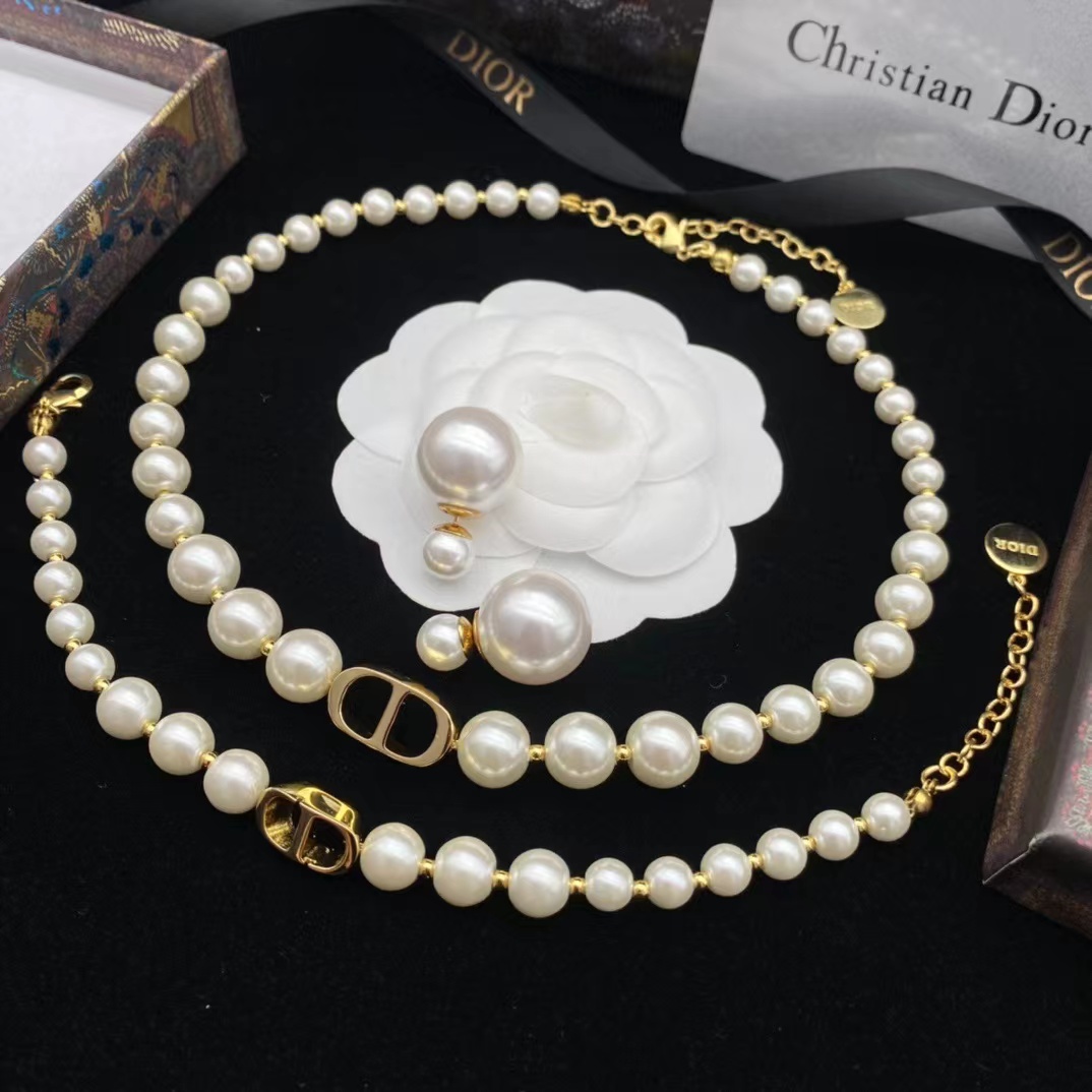 Dior 30 Montaigne Choker  Necklace - DopestKickz