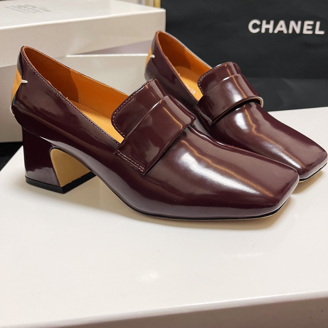 Maison Margiela Décortiqué Court Shoes - DopestKickz