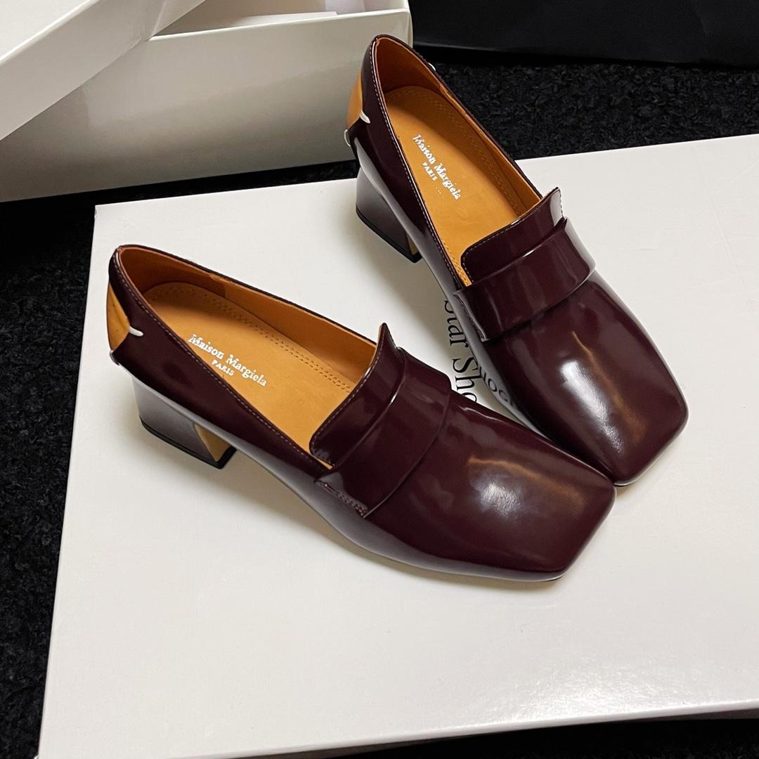 Maison Margiela Décortiqué Court Shoes - DopestKickz