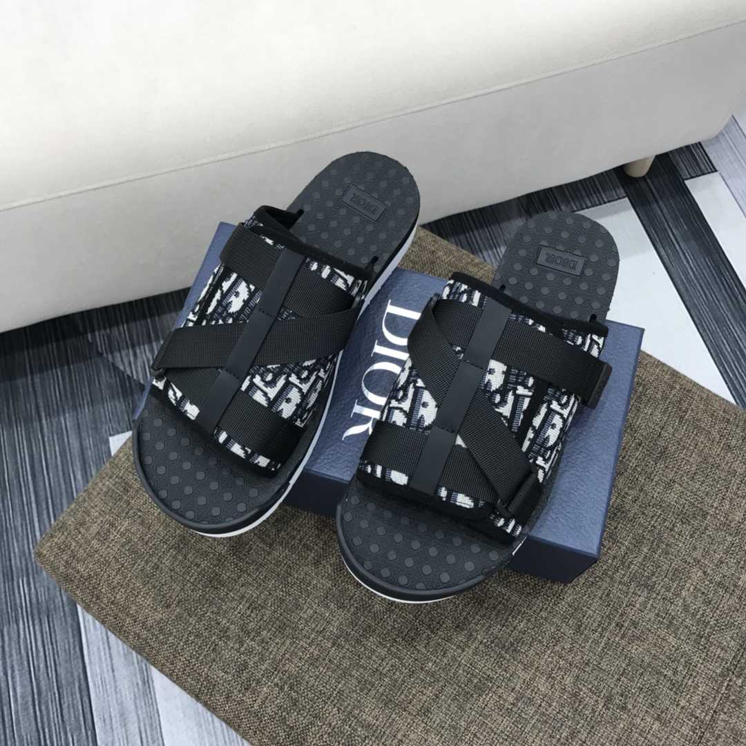 Dior D-Wander Slide  - DopestKickz