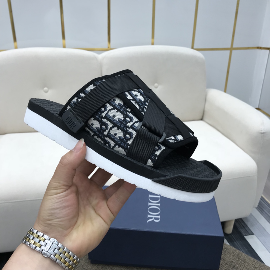 Dior D-Wander Slide  - DopestKickz