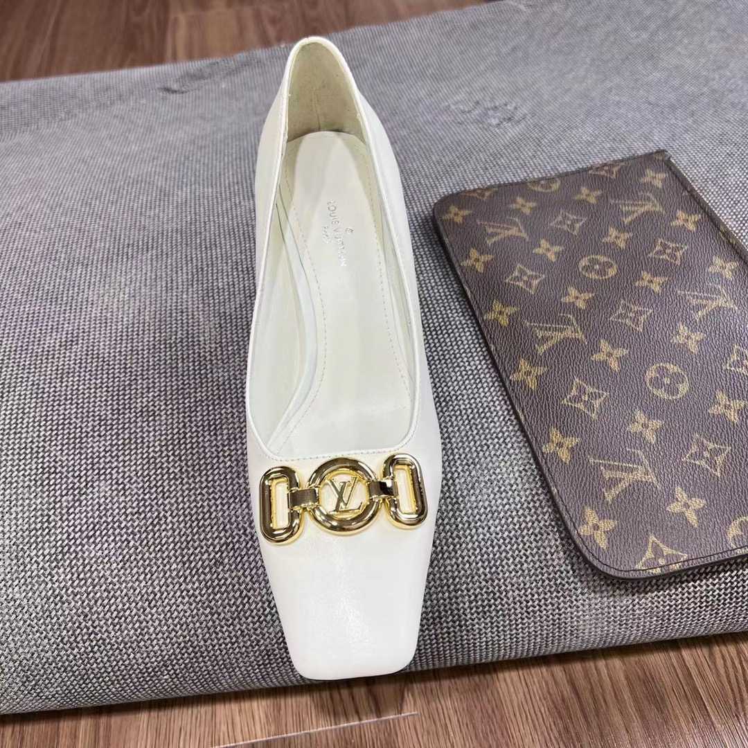 Louis Vuitton Revolving Cliff   1AAE2X - DopestKickz