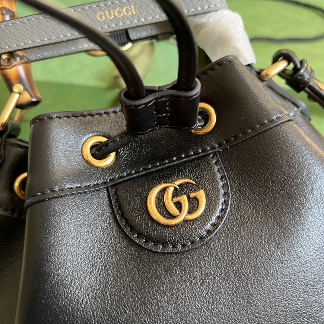 Gucci Diana Small Bucket Bag (23.5-38-10.5cm) - DopestKickz