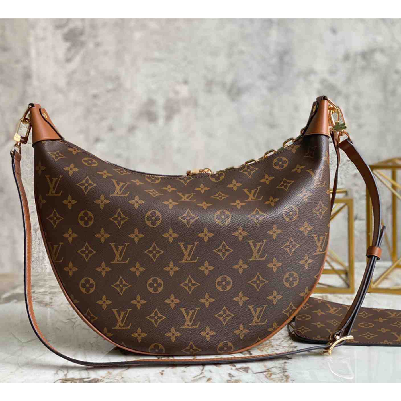 Louis Vuitton Loop Hobo(38-30-10cm)     M46311 - DopestKickz