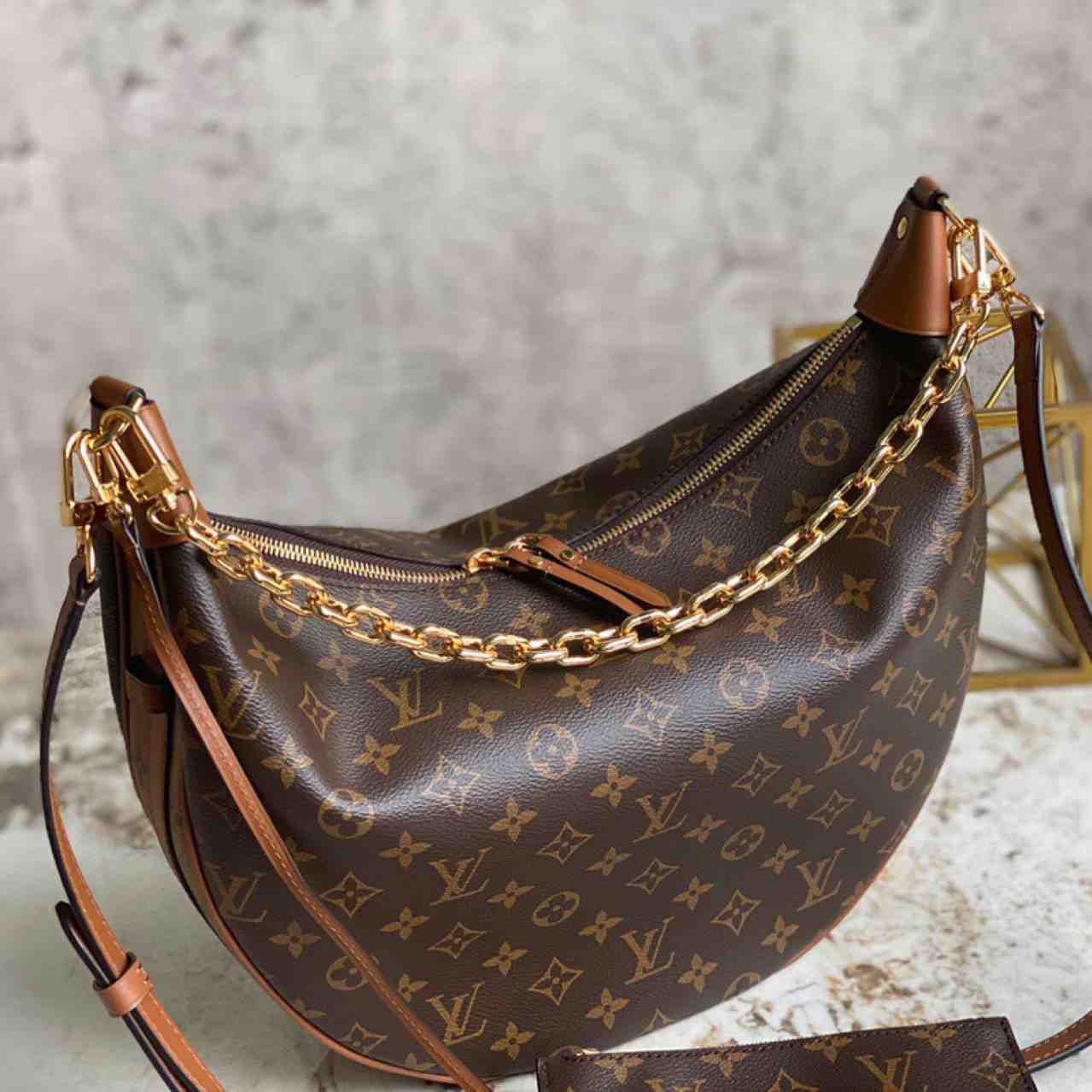 Louis Vuitton Loop Hobo(38-30-10cm)     M46311 - DopestKickz