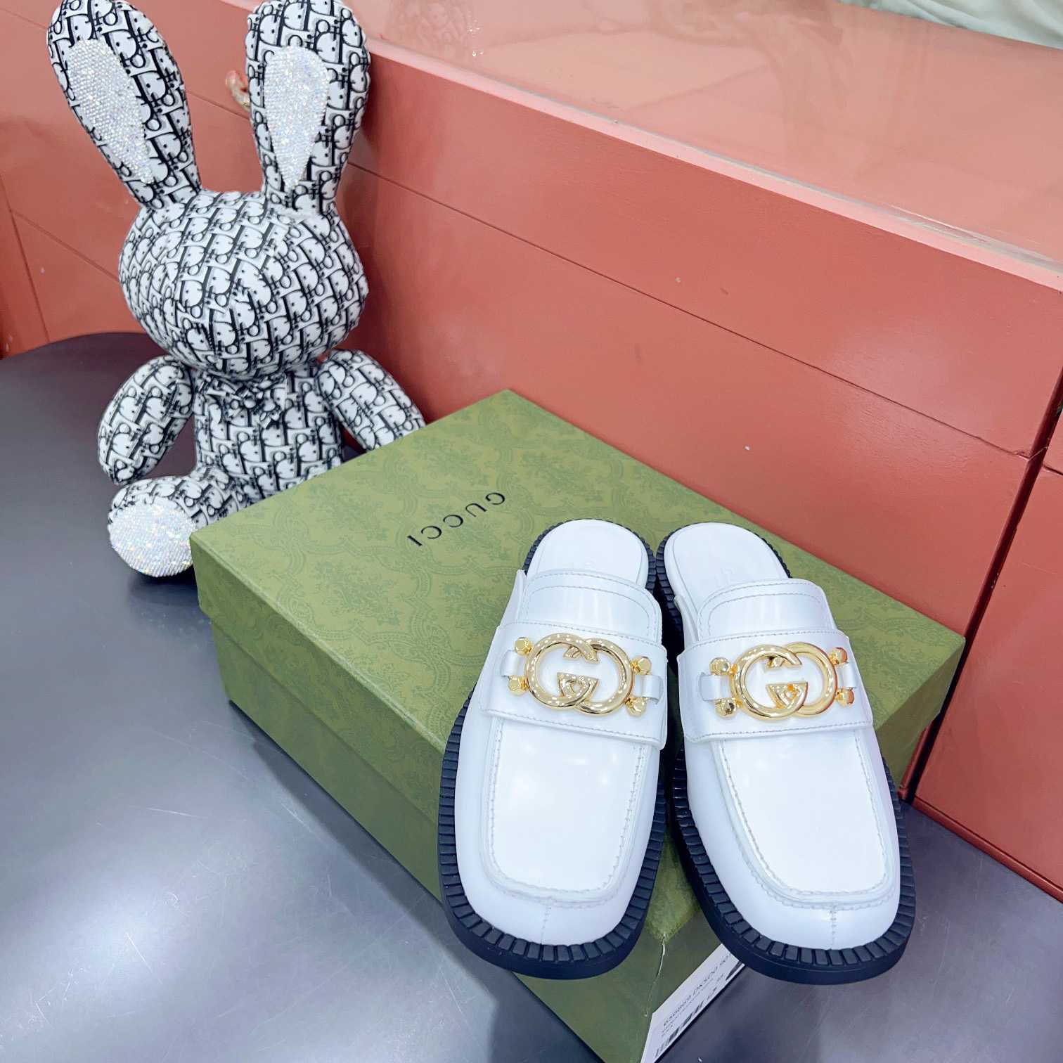Gucci Women's Slipper With Interlocking G - DopestKickz