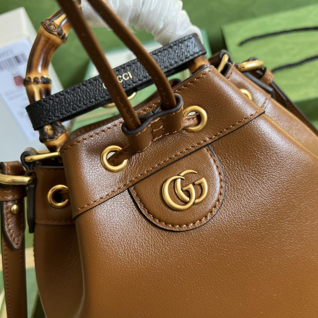Gucci Diana Small Bucket Bag (23.5-38-10.5cm) - DopestKickz